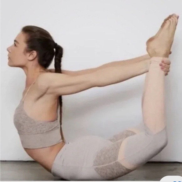 Alo High Waist Alosoft Sheila Leggings - Picture 8 of 8